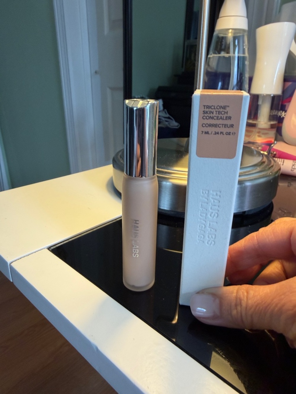 Haus Labs By Lady Gaga Triclone Skin Tech Concealer - Light medium golden NWB